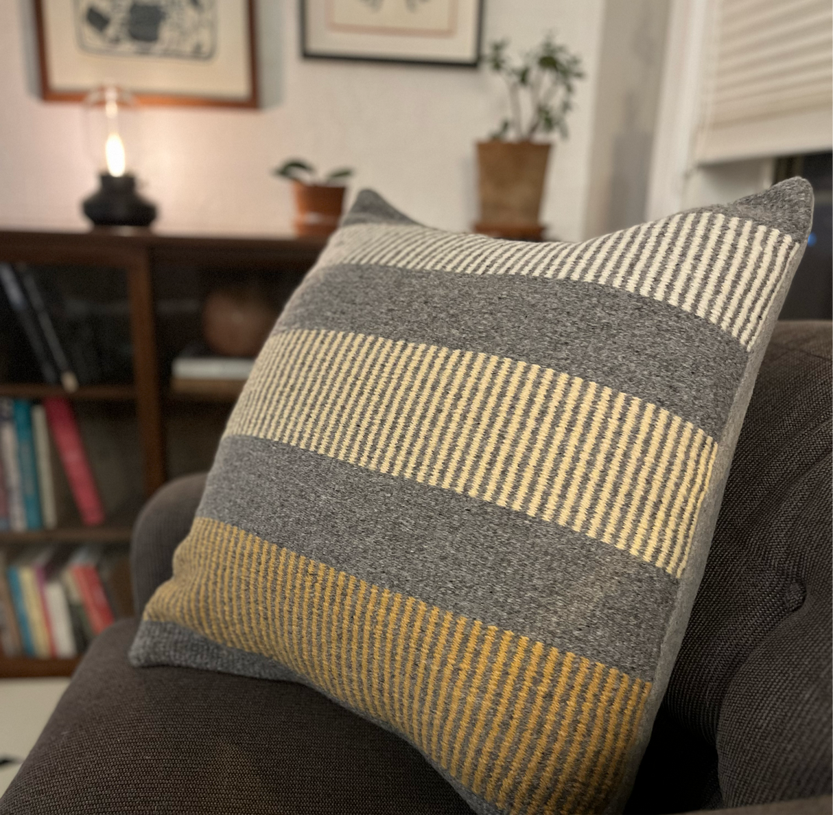 Weave a Throw Pillow: Nov 28 - 30