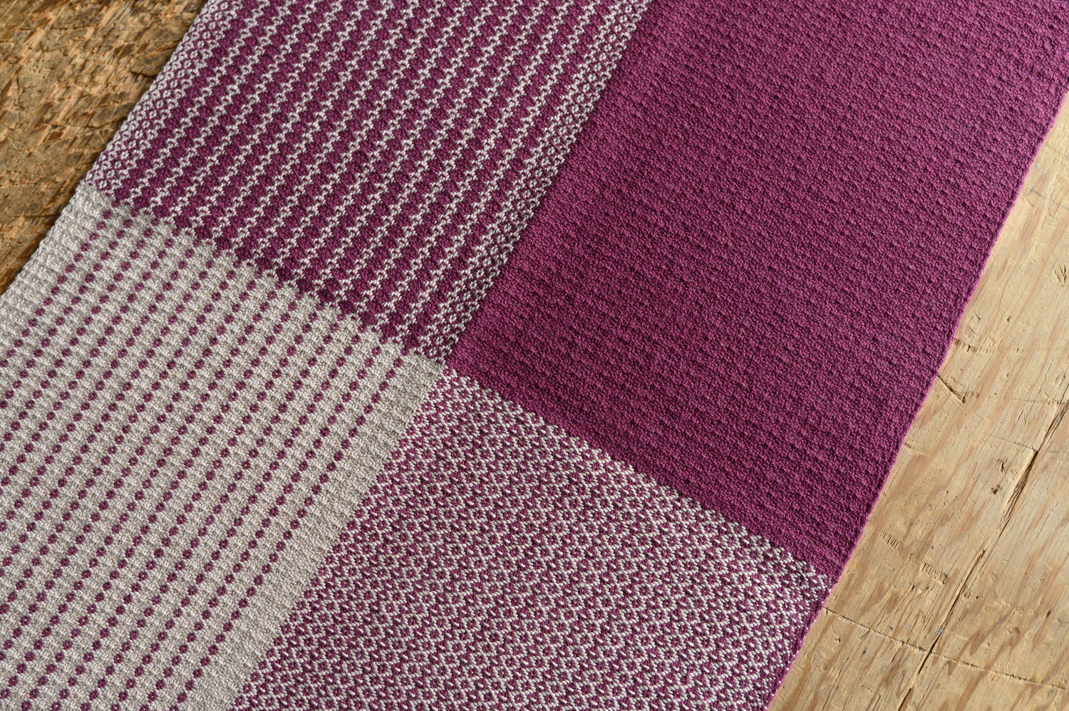 Quadrant Twill Tea Towels Kit: Wine