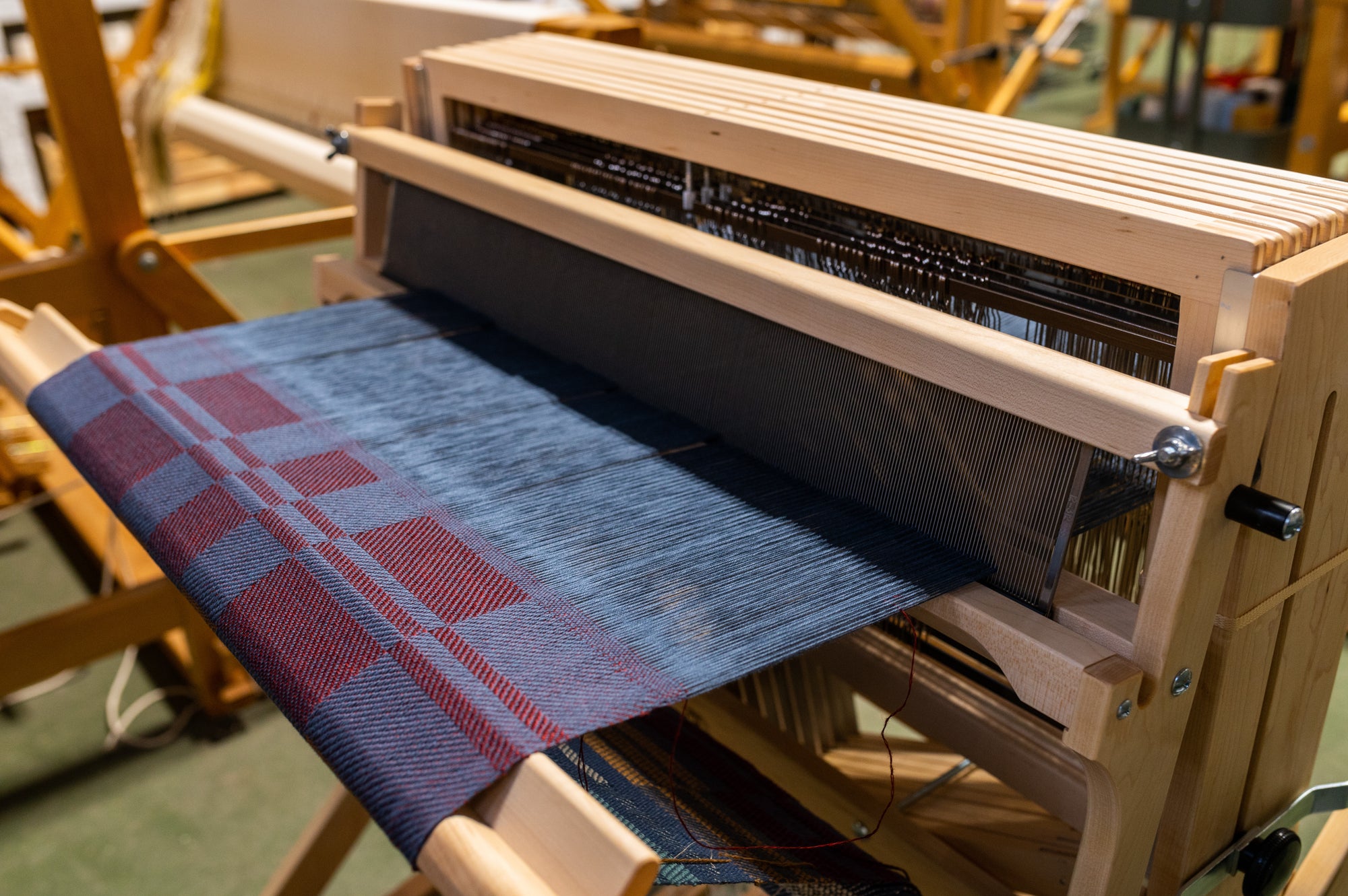 Weave a Table Runner on an Eight-Shaft Loom: April (Sundays)