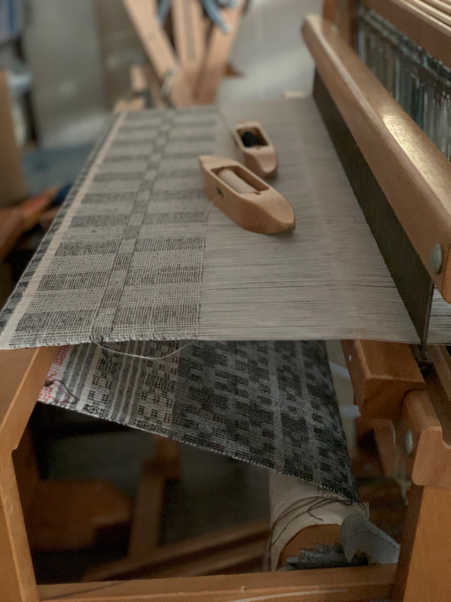 36 schacht mighty wolf floor loom — Weaver House