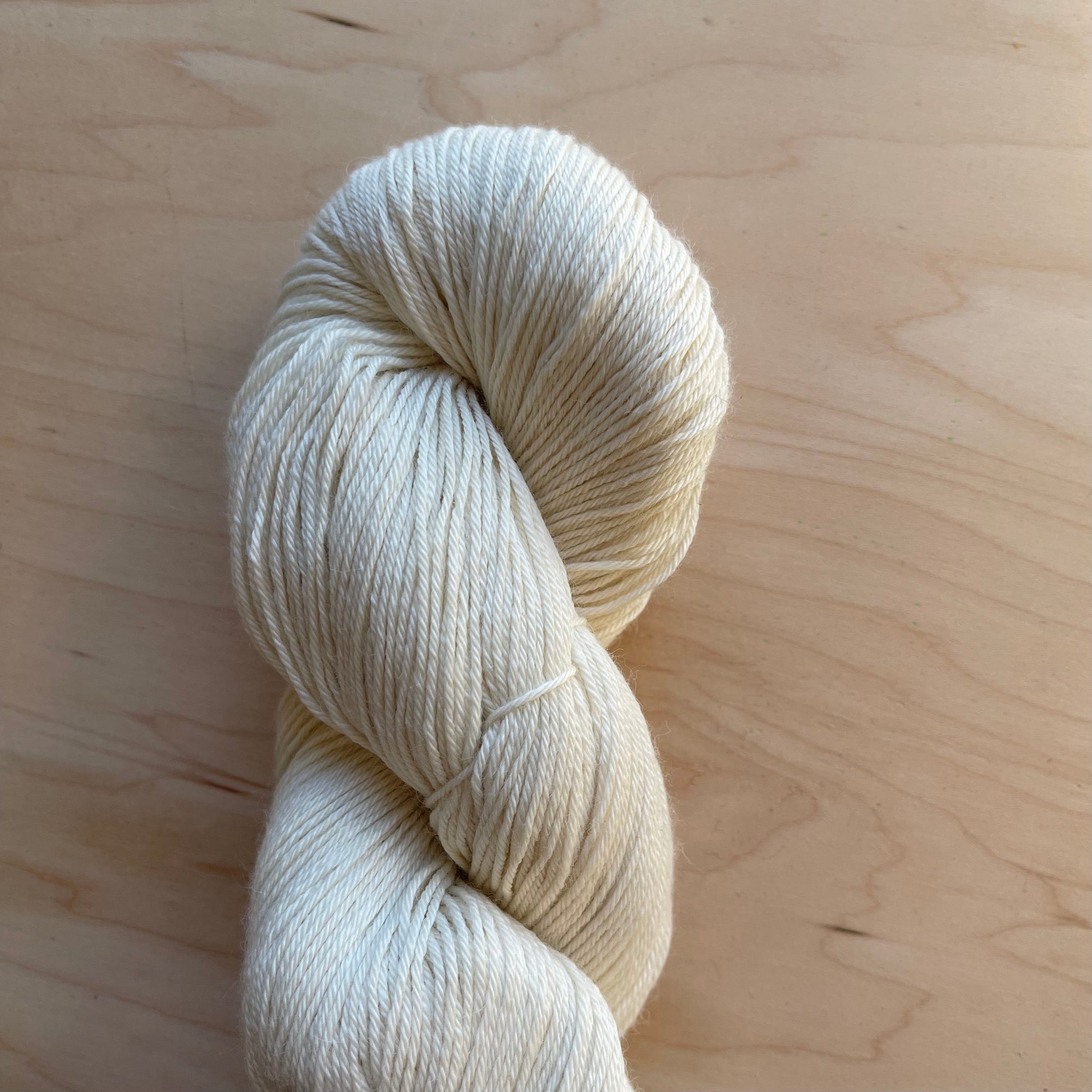 Ivory - Merino Alpaca and Silk Blend - 100g - GATHER Textiles Inc.